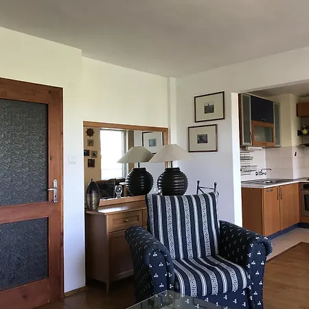 Sunny Flat, 2br, Central Location Apartment Sofia